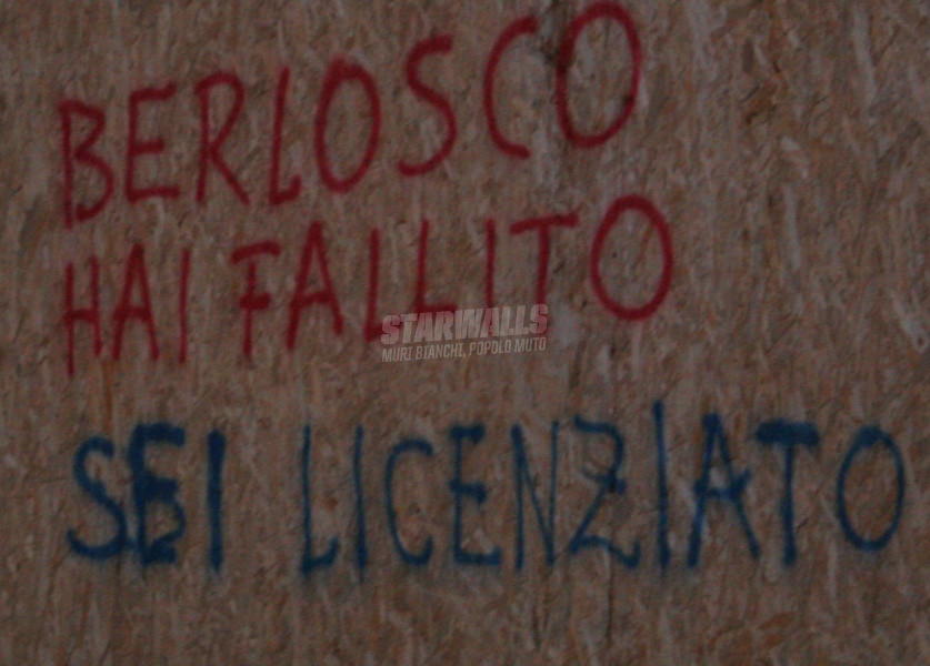 Scritte sui Muri L'uomo contro il berlosco ep. 9