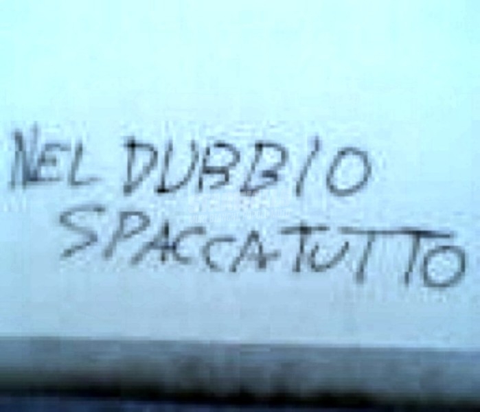 Scritte sui Muri Fedeli alla linea moderata