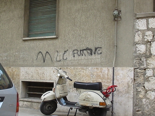 Scritte sui Muri no al sesso mercenario