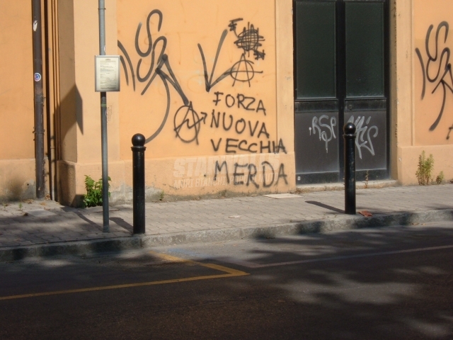 Scritte sui Muri Chiasmo