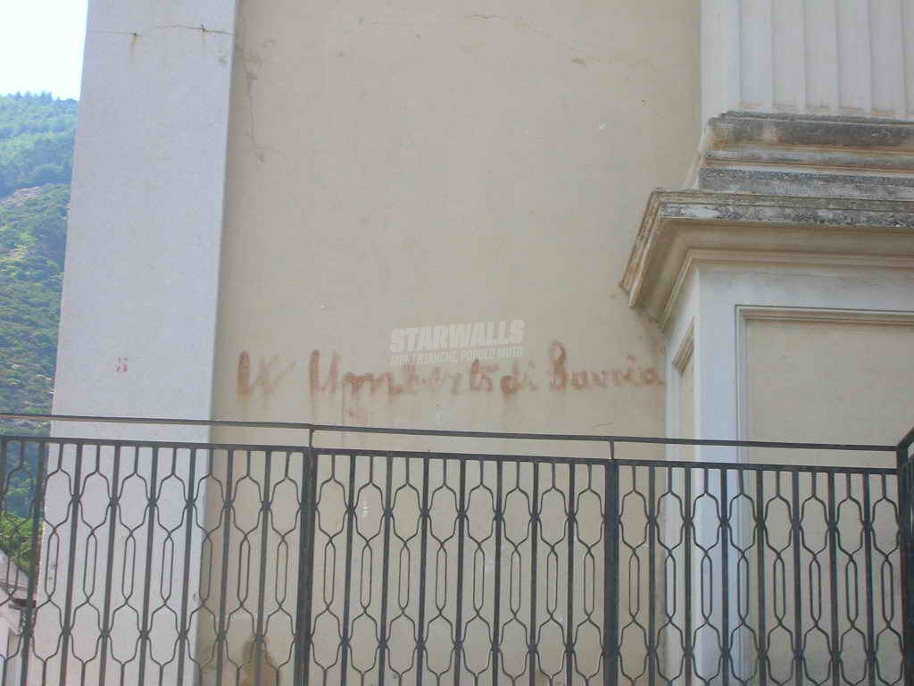 Scritte sui Muri Avanti savoia