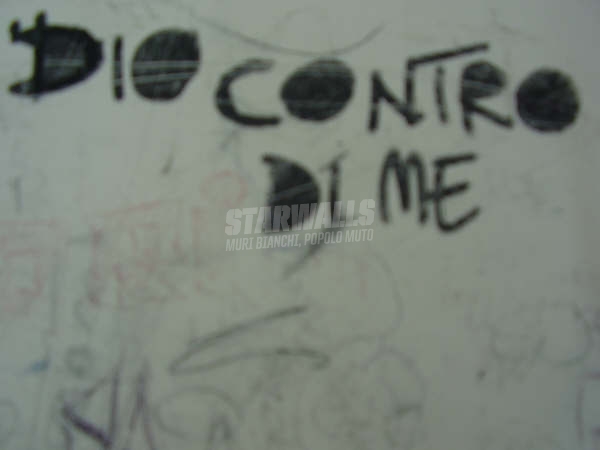 Scritte sui Muri 1 contro 1. forse impari.