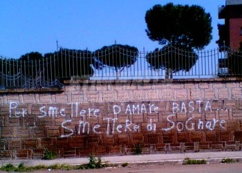 Scritte sui Muri no dreams no love