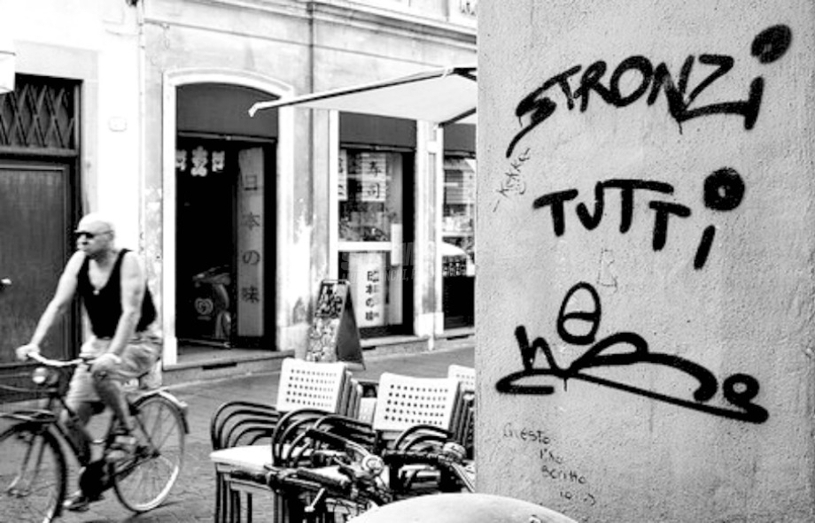 Scritte sui Muri Avete rotto