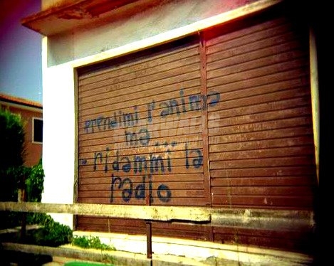 Scritte sui Muri Compromesso