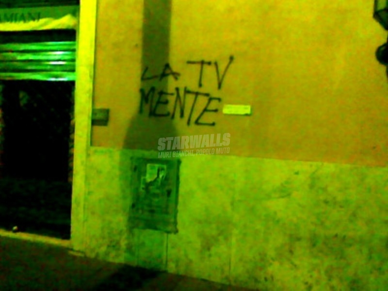 Scritte sui Muri Realtà parallela