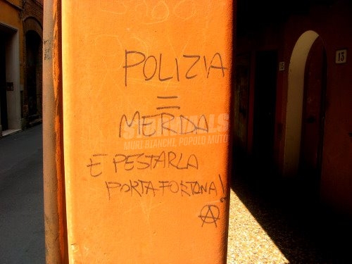 Scritte sui Muri talismano