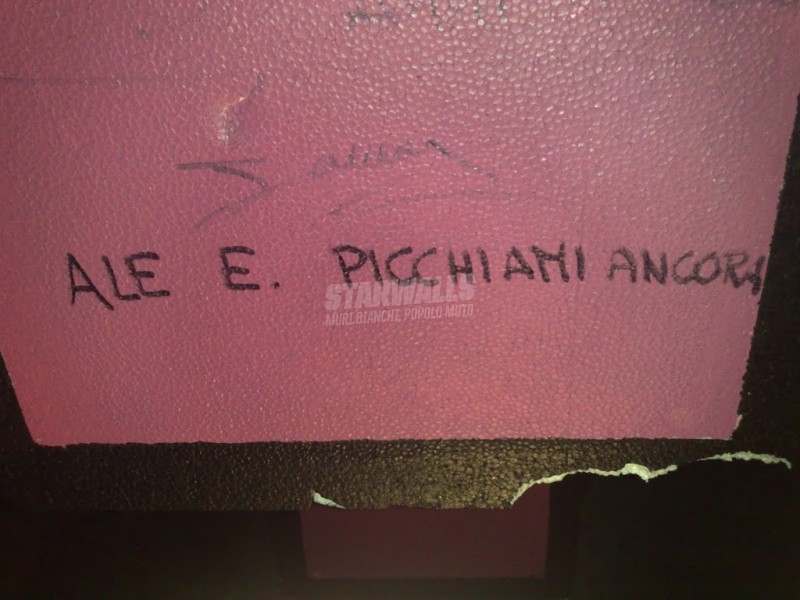 Scritte sui Muri il dolore che piace