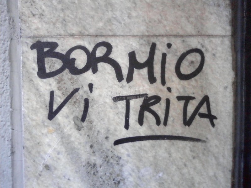 Scritte sui Muri attenti