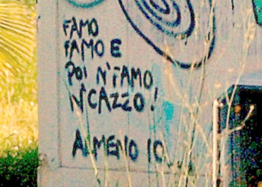 Scritte sui Muri Autocritica