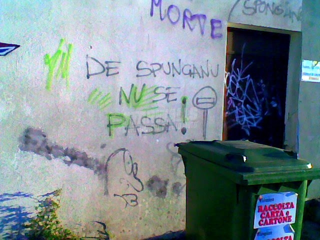 Scritte sui Muri Bunker salentino