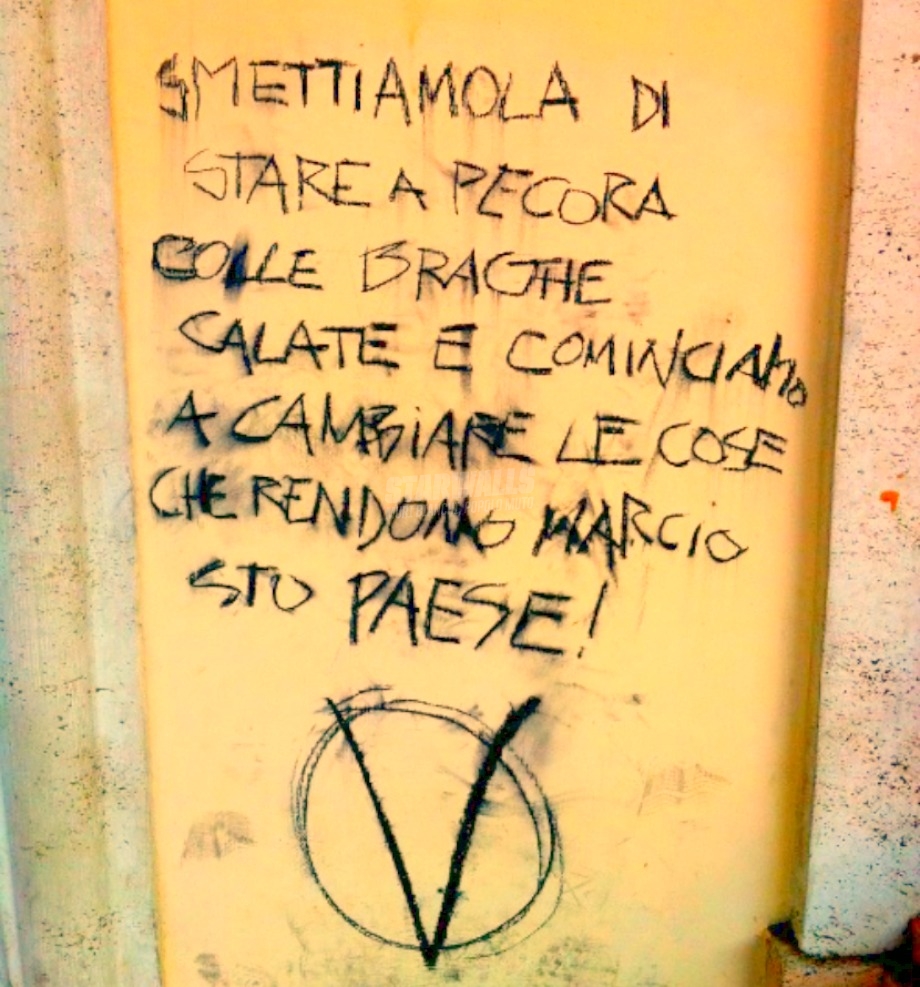 Scritte sui Muri Piccoli V per Vendetta crescono