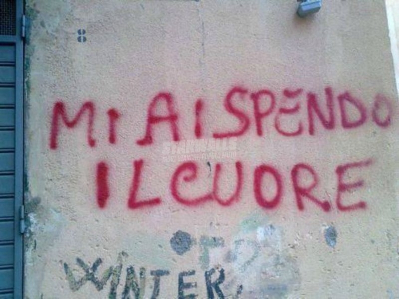 Scritte sui Muri Buio