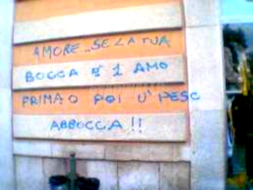 Scritte sui Muri Pesca grossa