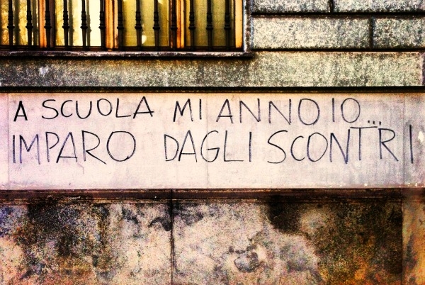 Scritte sui Muri Istruzione alternativa