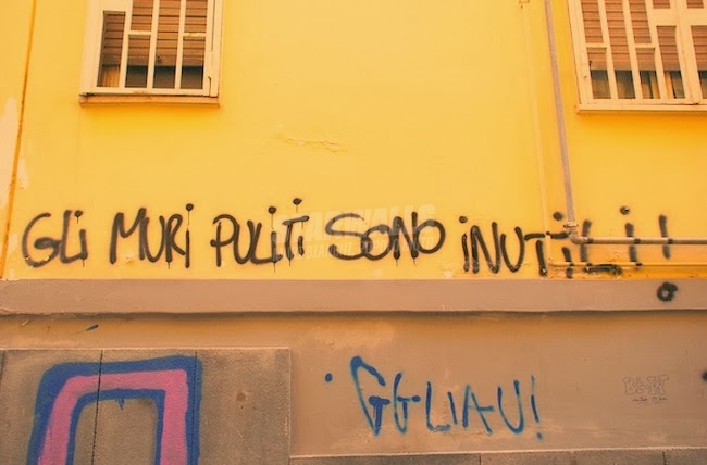 Scritte sui Muri Gli ?