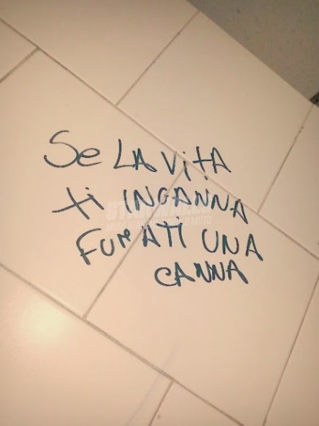 Scritte sui Muri E non ci pensi più