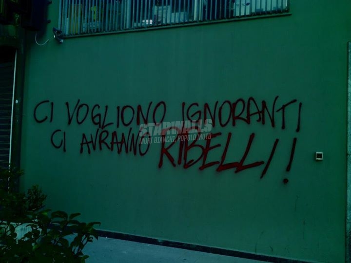 Scritte sui Muri Servi mai