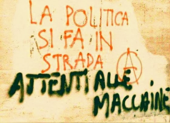 Scritte sui Muri Tra la gente