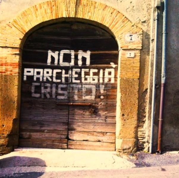 Scritte sui Muri Divieto di sosta