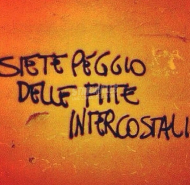 Scritte sui Muri Fastidiosi