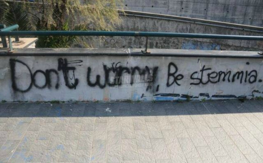 Scritte sui Muri Smoccolare