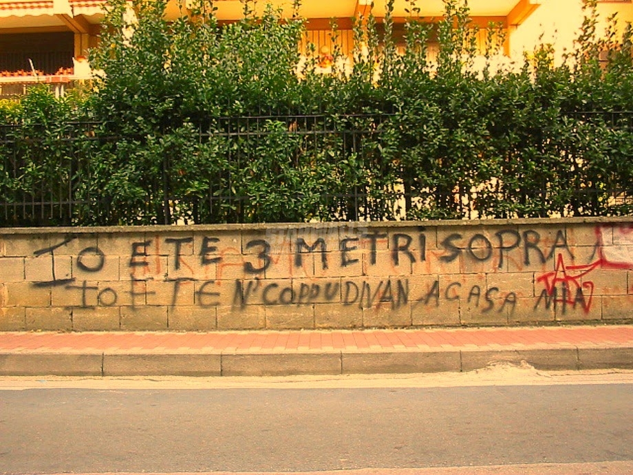 Scritte sui Muri Belli comodi