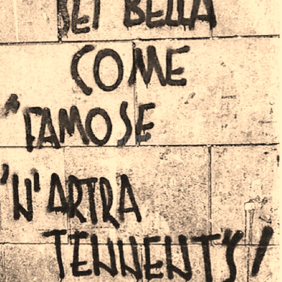 Scritte sui Muri Provolone