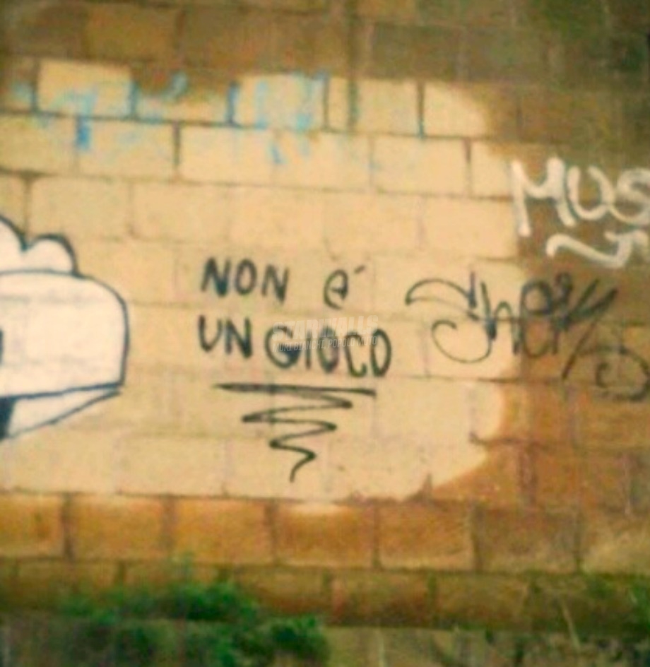 Scritte sui Muri Mica si scherza