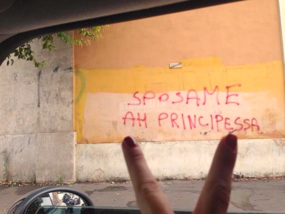 Scritte sui Muri Convoliamo?