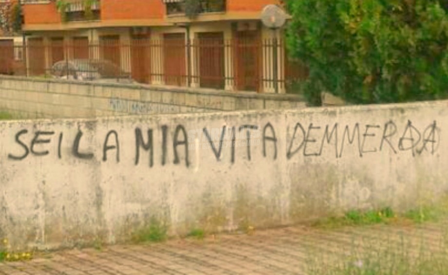 Scritte sui Muri Proprio tu