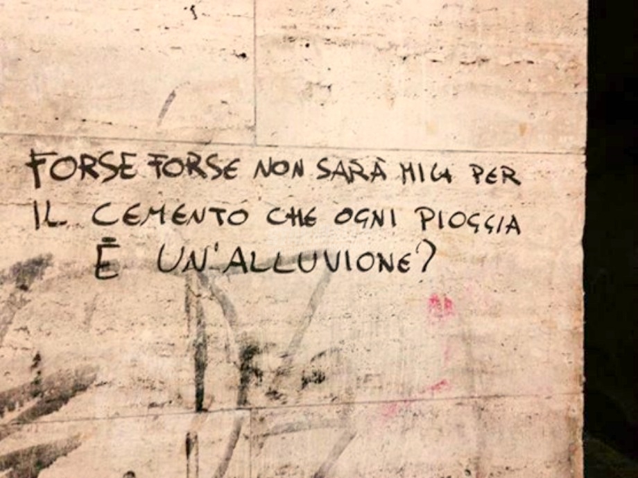 Scritte sui Muri Genova e il cemento