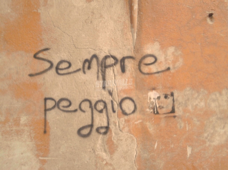 Scritte sui Muri Di male in peggio