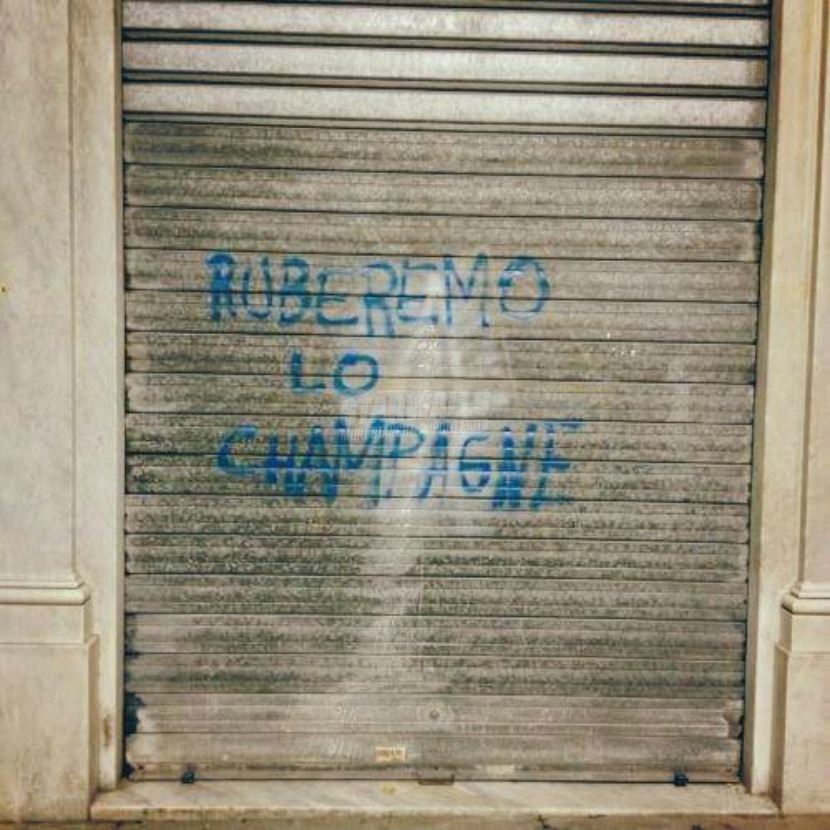 Scritte sui Muri Minacce a Genova