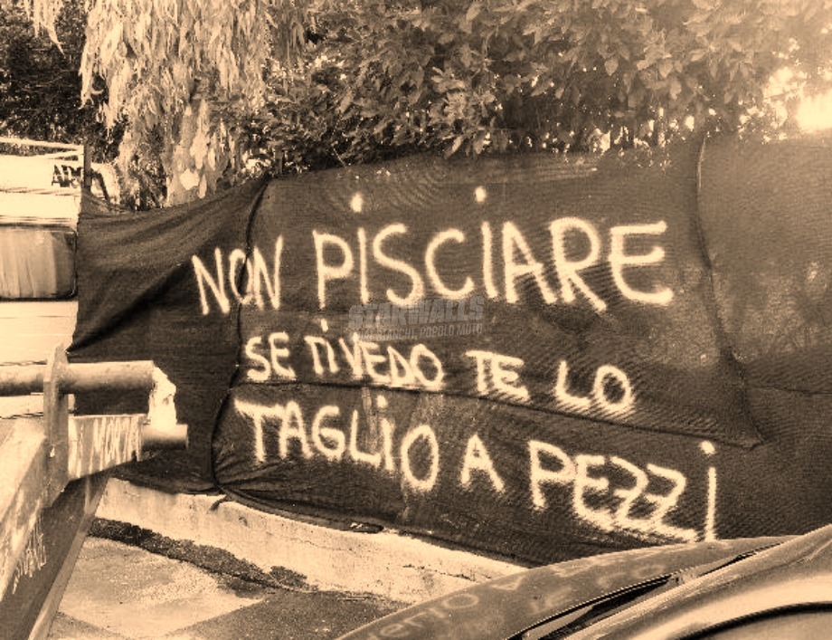 Scritte sui Muri Nel cortile di casa Bobbitt