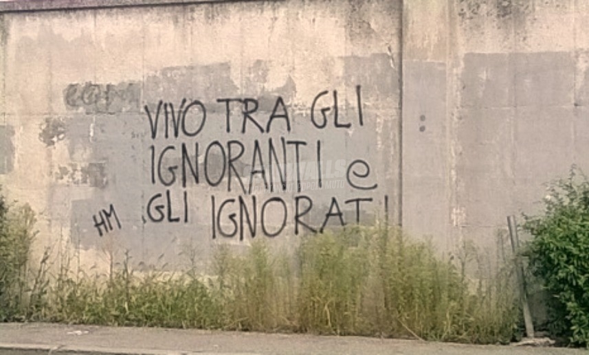 Scritte sui Muri Ai margini