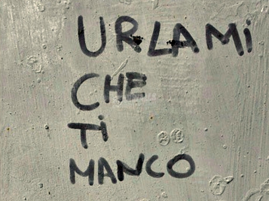 Scritte sui Muri Con foga