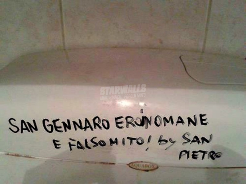 Scritte sui Muri Santi contro