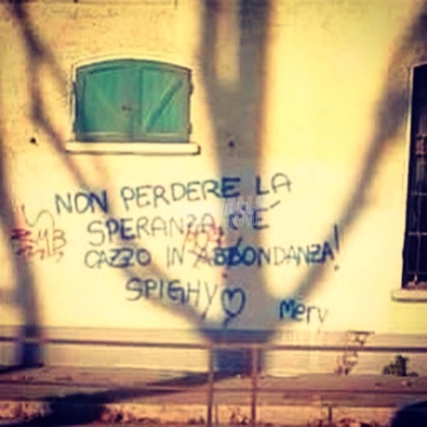 Scritte sui Muri A profusione