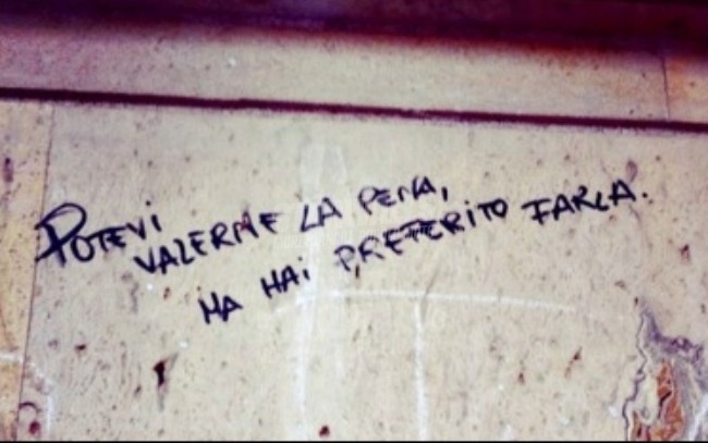 Scritte sui Muri Soffrire le pene