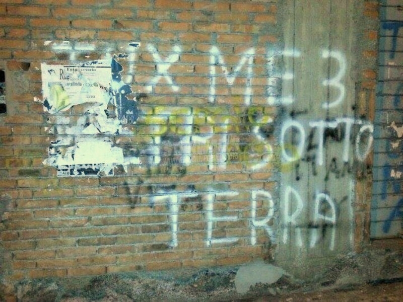 Scritte sui Muri Sepolto