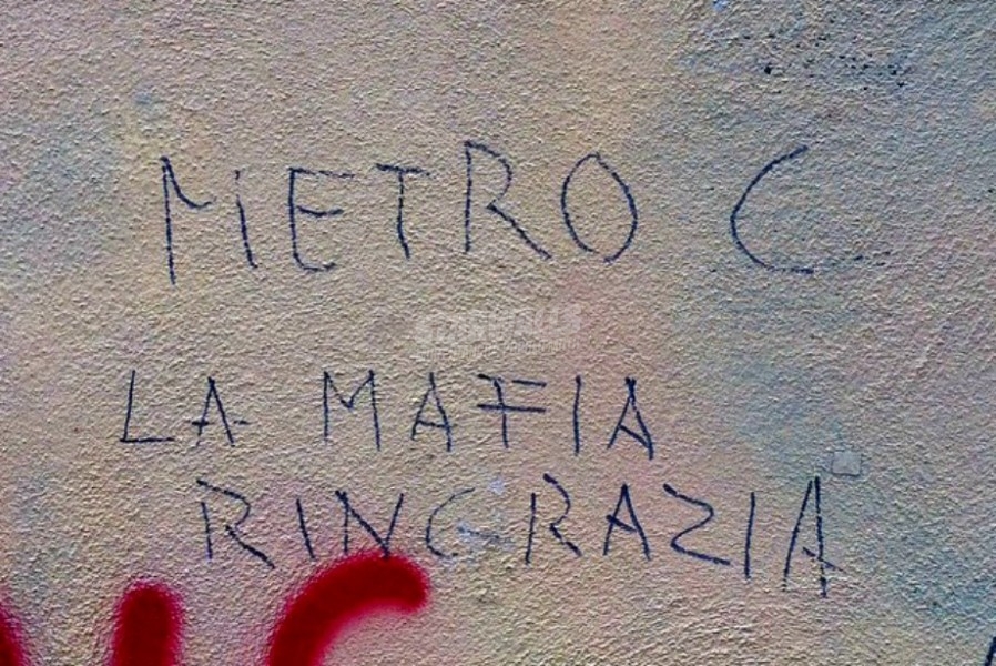 Scritte sui Muri Mafia Capitale