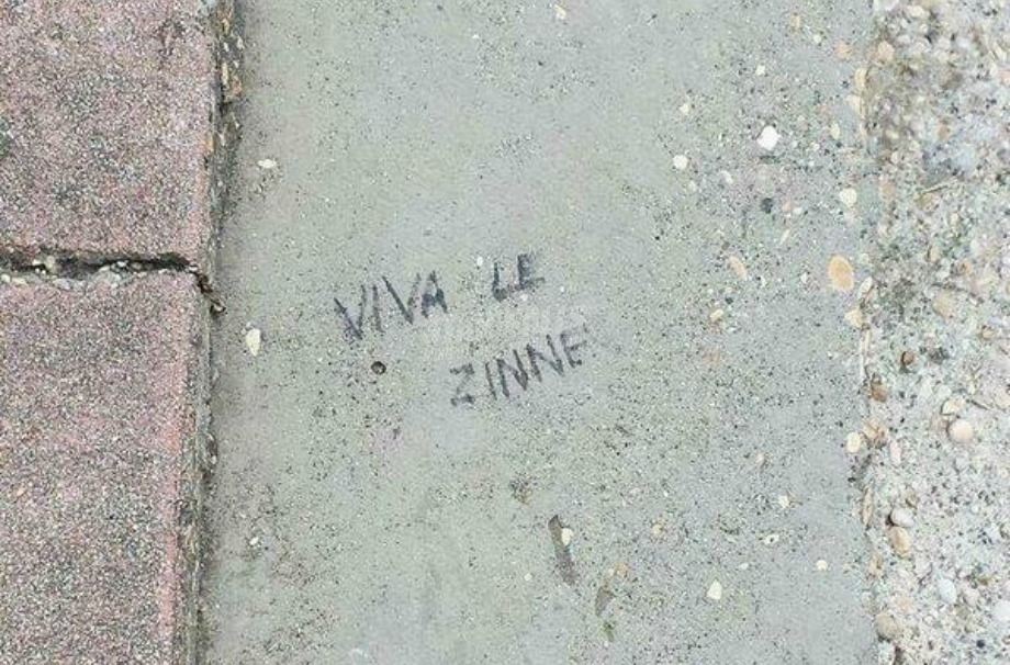 Scritte sui Muri Minimalista