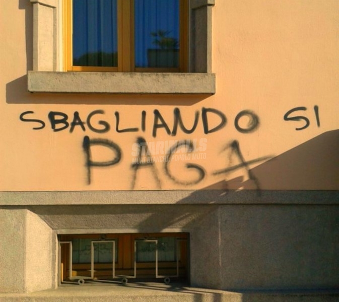 Scritte sui Muri Pagando s'impara