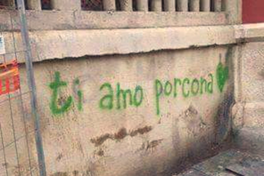 Scritte sui Muri Cotto