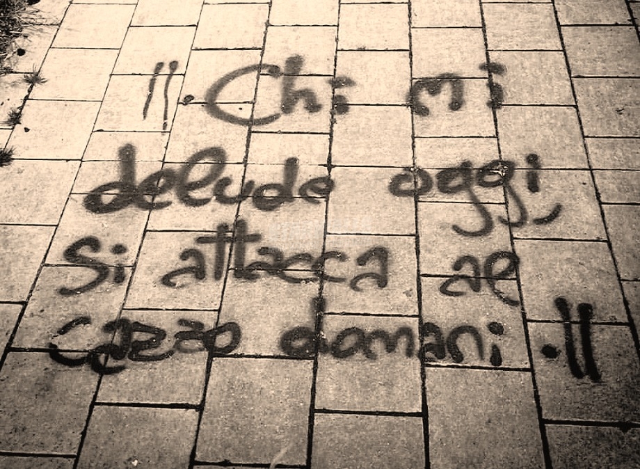 Scritte sui Muri Patti chiari