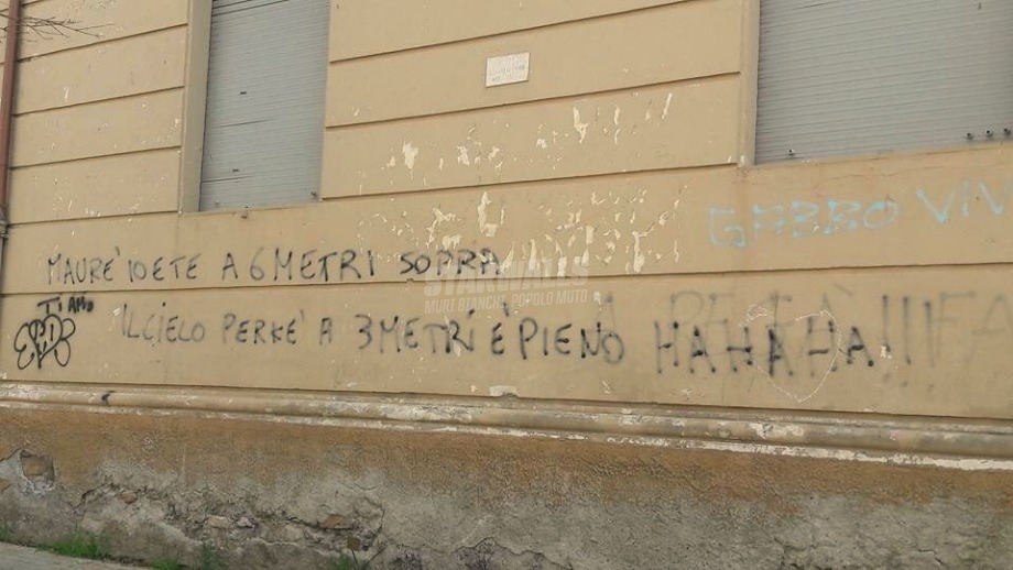 Scritte sui Muri Romanticismo metropolitano