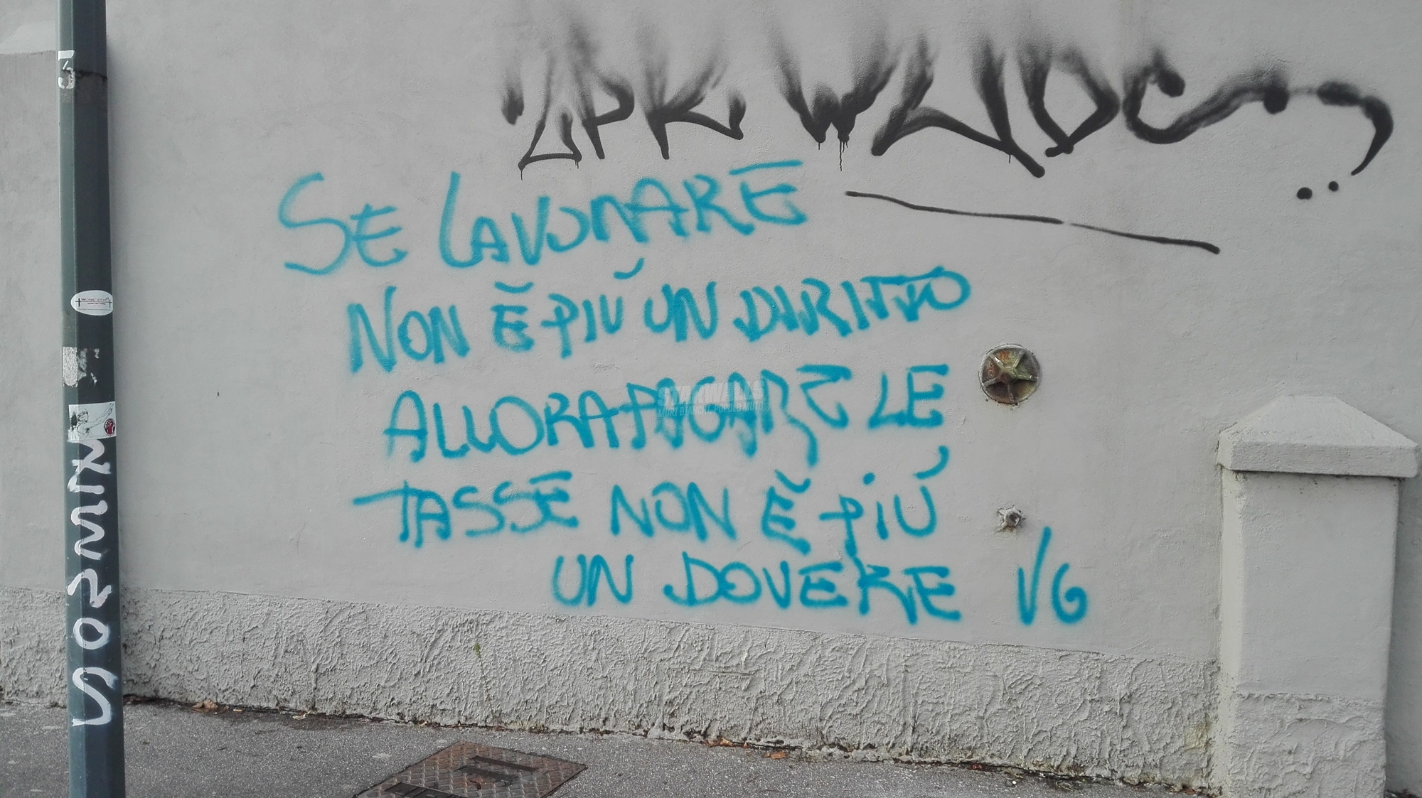 Scritte sui Muri Più che logico