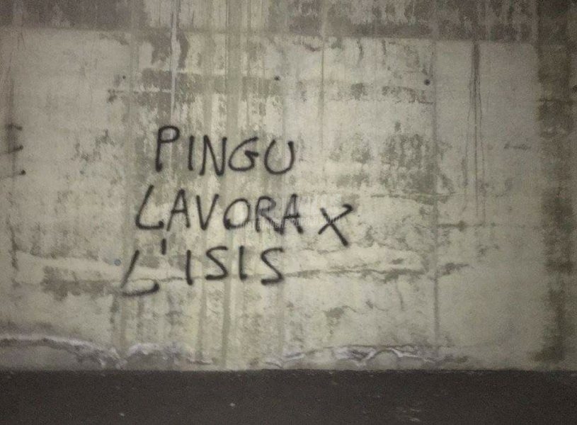 Scritte sui Muri Al di sopra di ogni sospetto