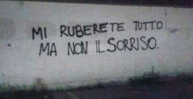 Scritte sui Muri Sorriso impermeabile